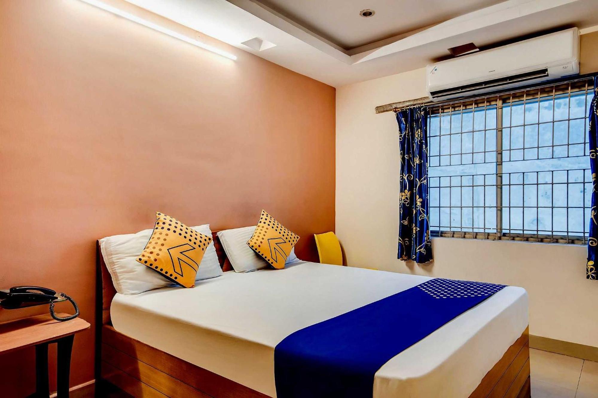 Spot On Sgs Residency Hotel Visakhapatnam Exterior photo